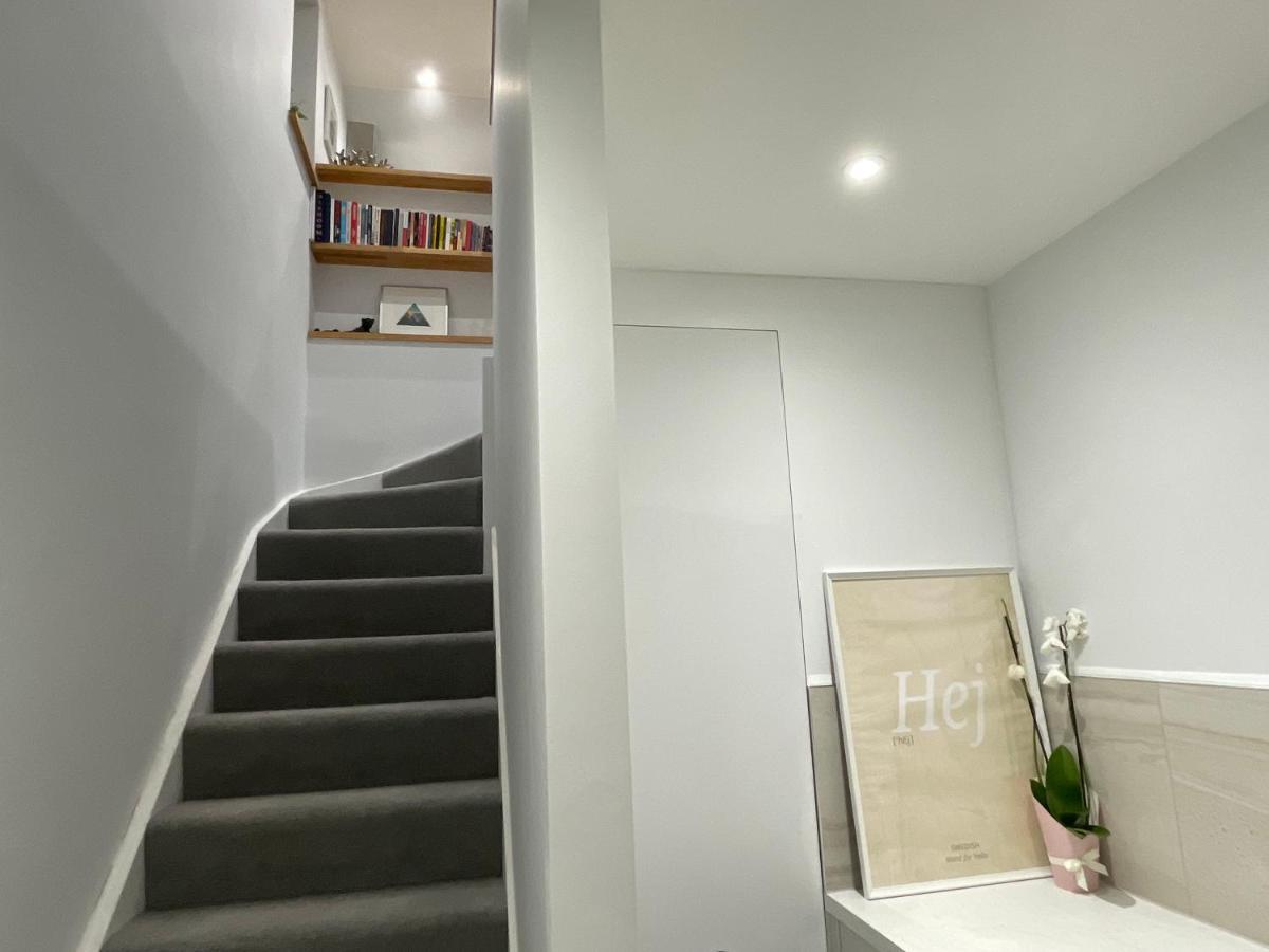 Unique Luxury Detached Apartment In Windsor That Sleeps 4 Екстериор снимка